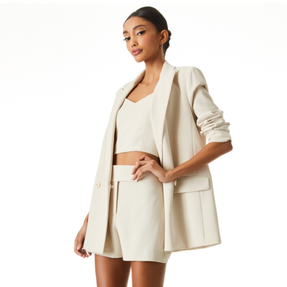 Alice + Olivia Classic Cream Blazer, size 14